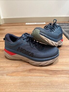 Hoka Men’s Bondi 7